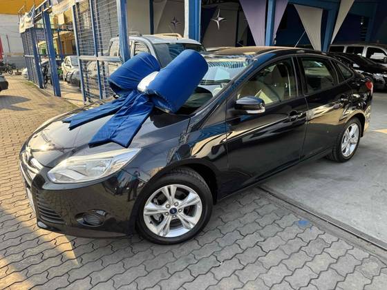 FORD FOCUS 2.0 SE SEDAN 16V FLEX 4P POWERSHIFT